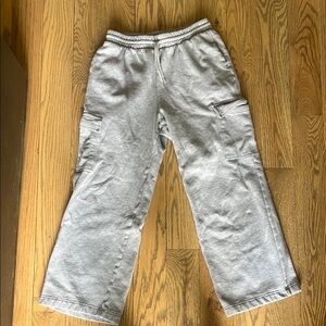 Gray Women’s Cargo Sweatpants Size Medium